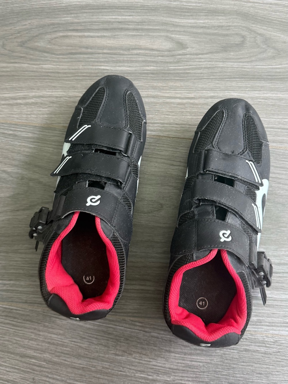 Peloton Black Athletic Cycling Shoes with Red Lining size 41